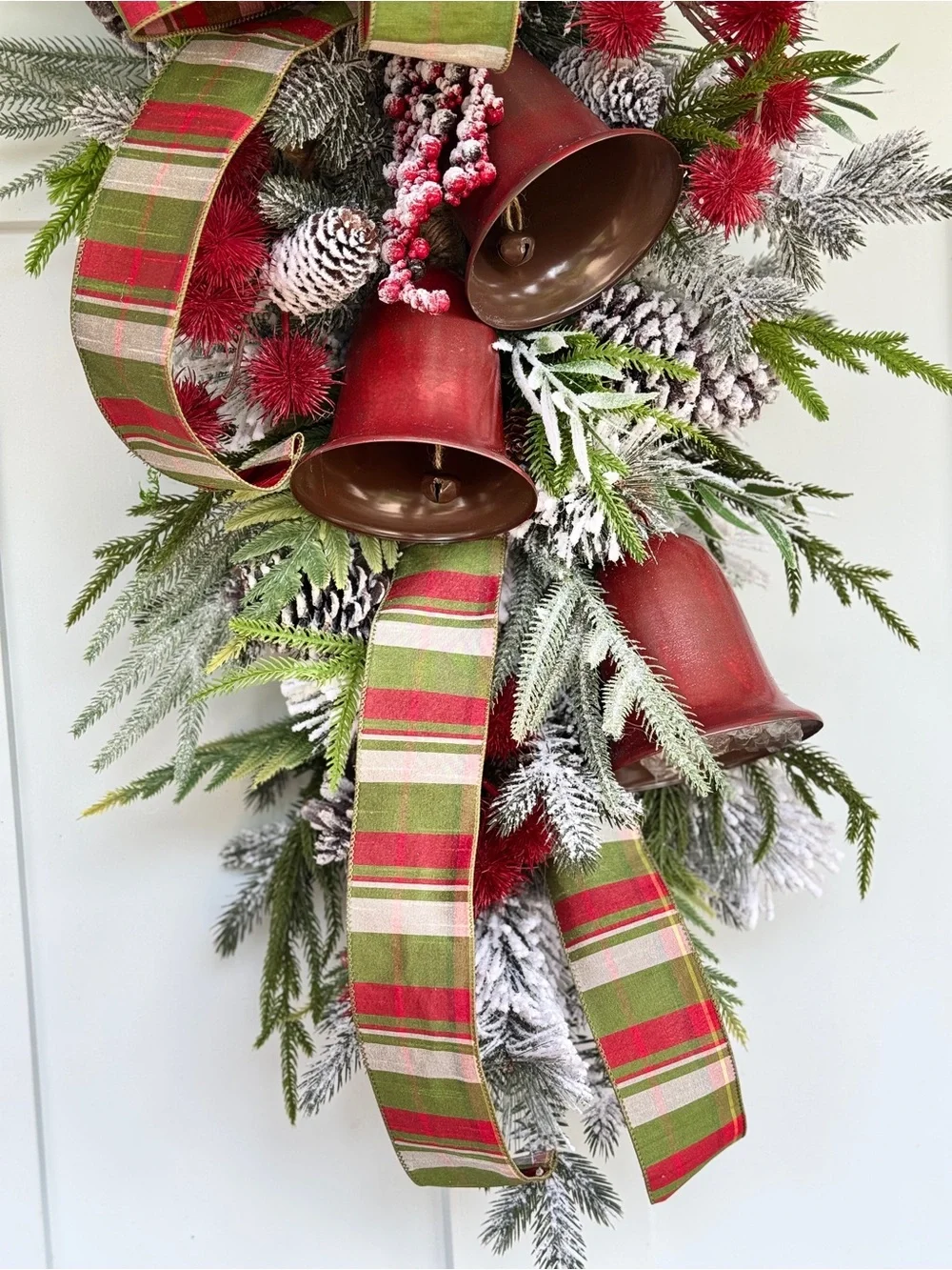Rustic Winter Elegance Teardrop Wreath 🎄